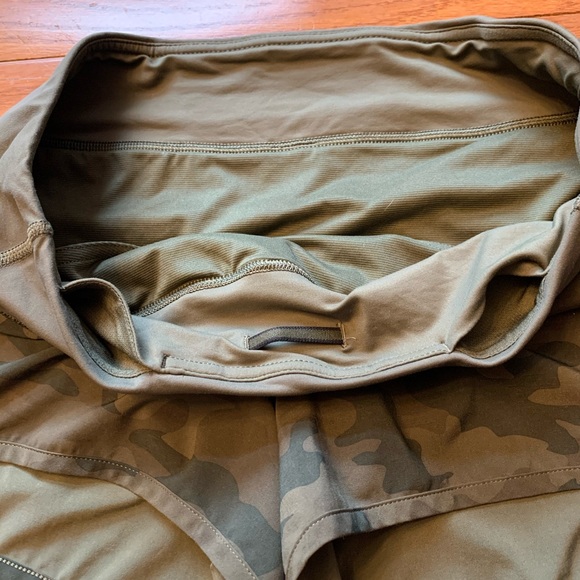 🔥Lululemon Speed Shorts-Savasana Camo Green🔥 - Picture 6 of 11